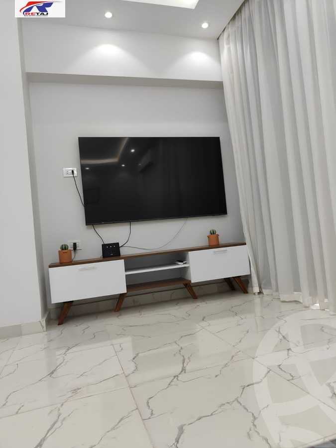 https://aqarmap.com.eg/en/listing/5336333-for-rent-cairo-new-cairo-compounds-hyde-park-centre-ville-hyde-park