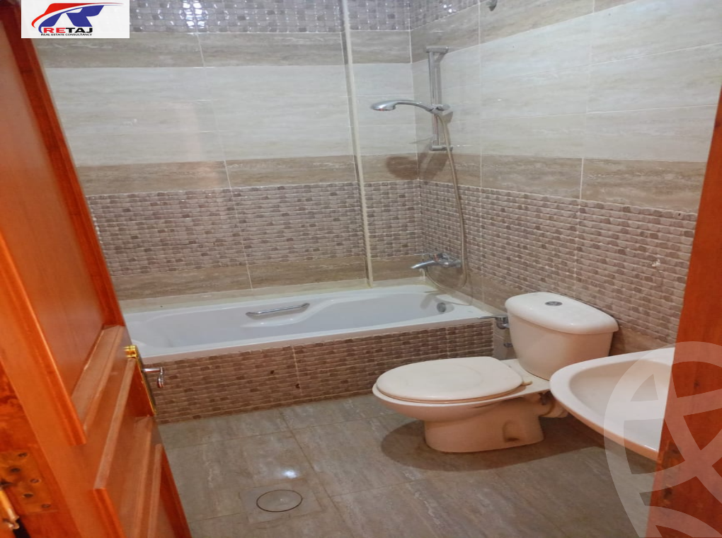 https://aqarmap.com.eg/en/listing/5373869-for-rent-cairo-new-cairo-sharq-el-akadamiya-al-tahrir-st