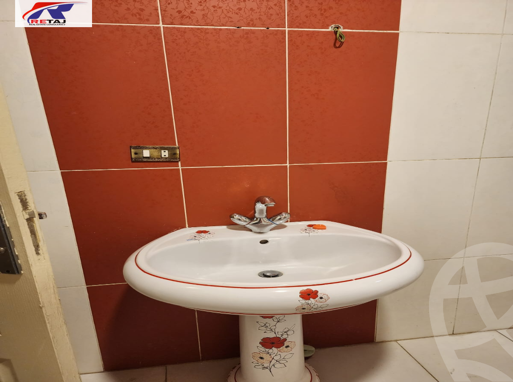 https://aqarmap.com.eg/en/listing/5382460-for-rent-cairo-new-cairo-first-settlement-neighbourhood-5-el-shaheed-islam-raafat-st
