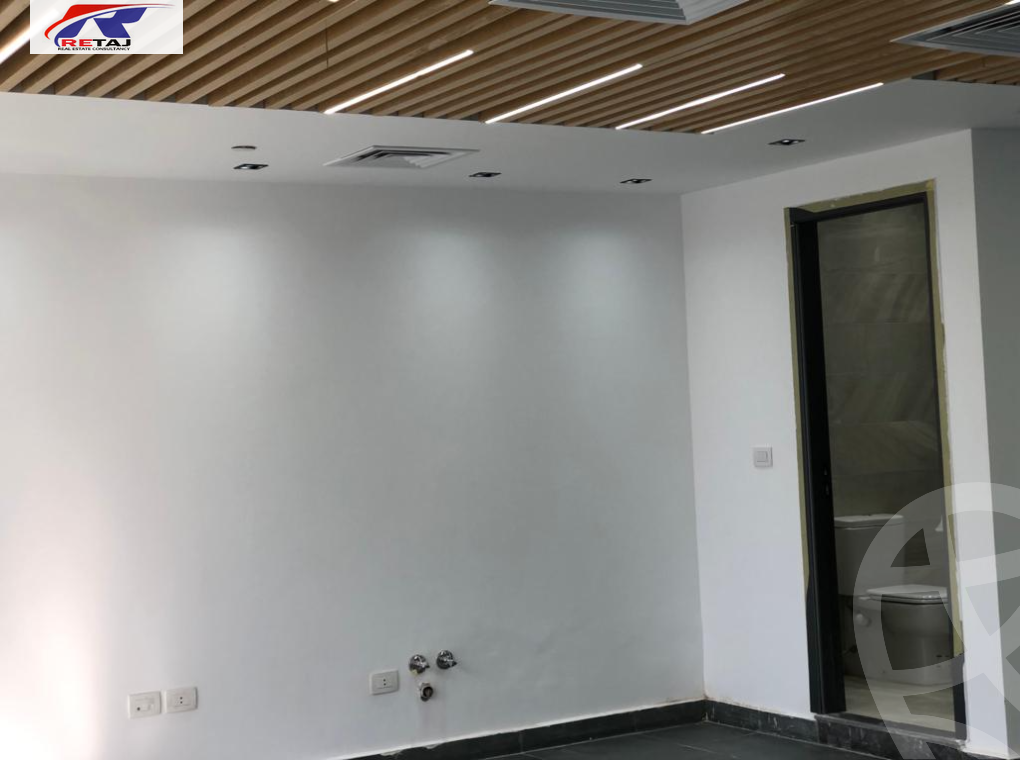 https://aqarmap.com.eg/en/listing/5412648-for-rent-cairo-new-cairo-compounds-hyde-park-centre-ville-hyde-park