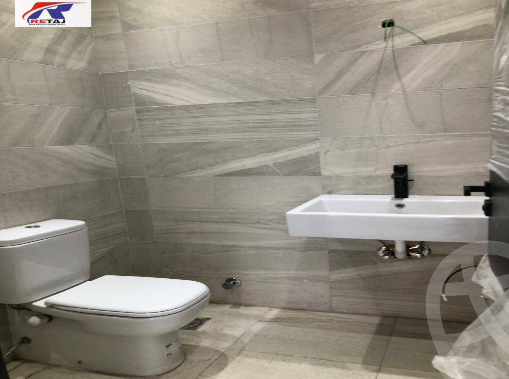 https://aqarmap.com.eg/en/listing/5412648-for-rent-cairo-new-cairo-compounds-hyde-park-centre-ville-hyde-park
