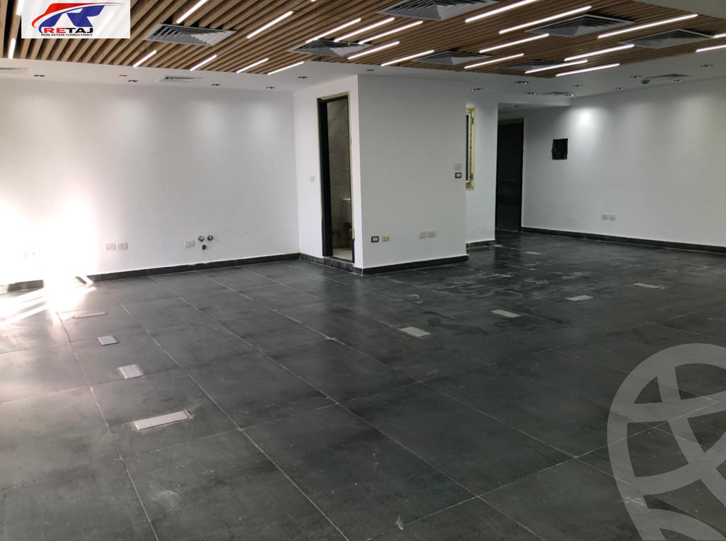 https://aqarmap.com.eg/en/listing/5412648-for-rent-cairo-new-cairo-compounds-hyde-park-centre-ville-hyde-park