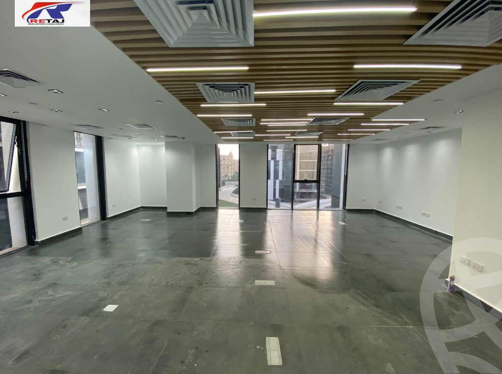 https://aqarmap.com.eg/en/listing/5412648-for-rent-cairo-new-cairo-compounds-hyde-park-centre-ville-hyde-park