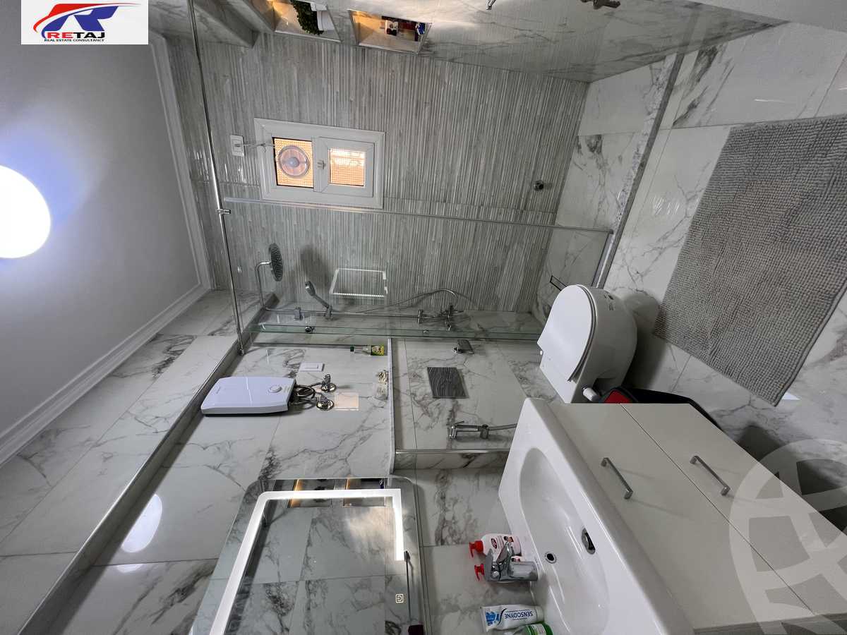 https://aqarmap.com.eg/en/listing/5460688-for-rent-cairo-new-cairo-lrhb-city-phase-5-talaat-mostafa-st