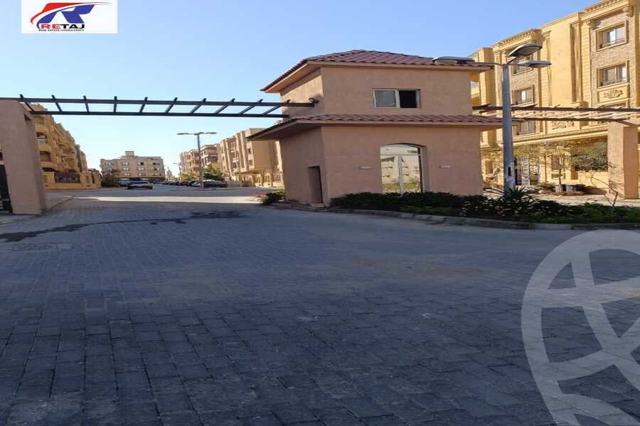 https://aqarmap.com.eg/en/listing/5528466-for-sale-cairo-new-cairo-compounds-grand-caesar-thiqa