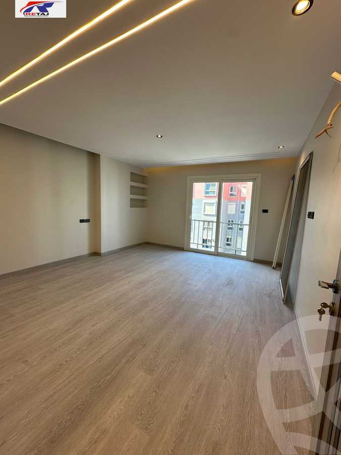 https://aqarmap.com.eg/en/listing/5650360-for-sale-cairo-new-cairo-compounds-mwrd-fq-llttwyr
