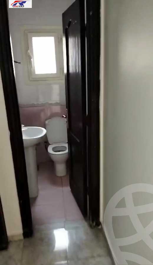 https://aqarmap.com.eg/en/listing/5839104-for-rent-cairo-new-cairo-first-settlement-neighbourhood-8-mahmoud-riad-st