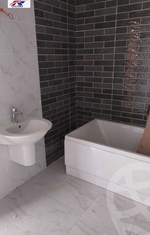 https://aqarmap.com.eg/en/listing/5879311-for-sale-cairo-new-cairo-compounds-the-icon-gardens-compound-style-home