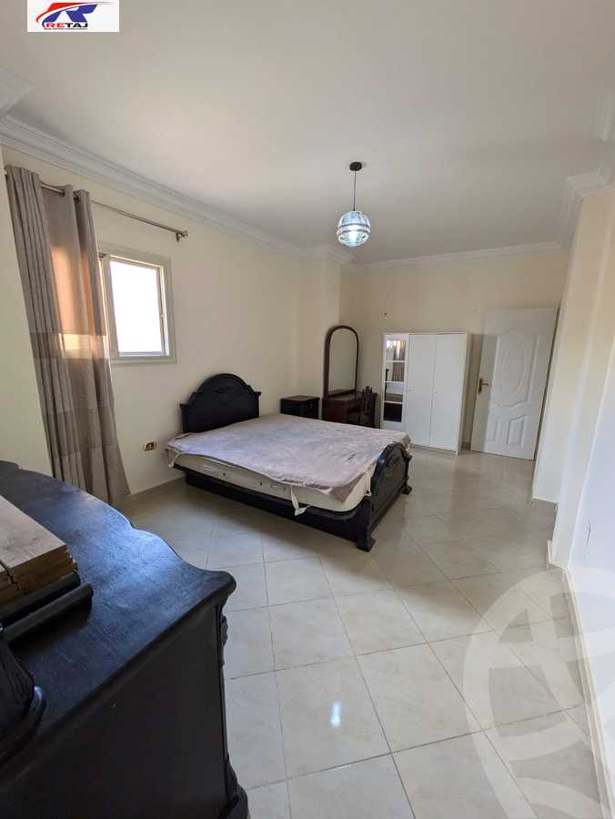 https://aqarmap.com.eg/en/listing/5879354-for-sale-cairo-el-shorouk-lhy-lthlth-shrq-neighbourhood-6-ahmed-farid-st