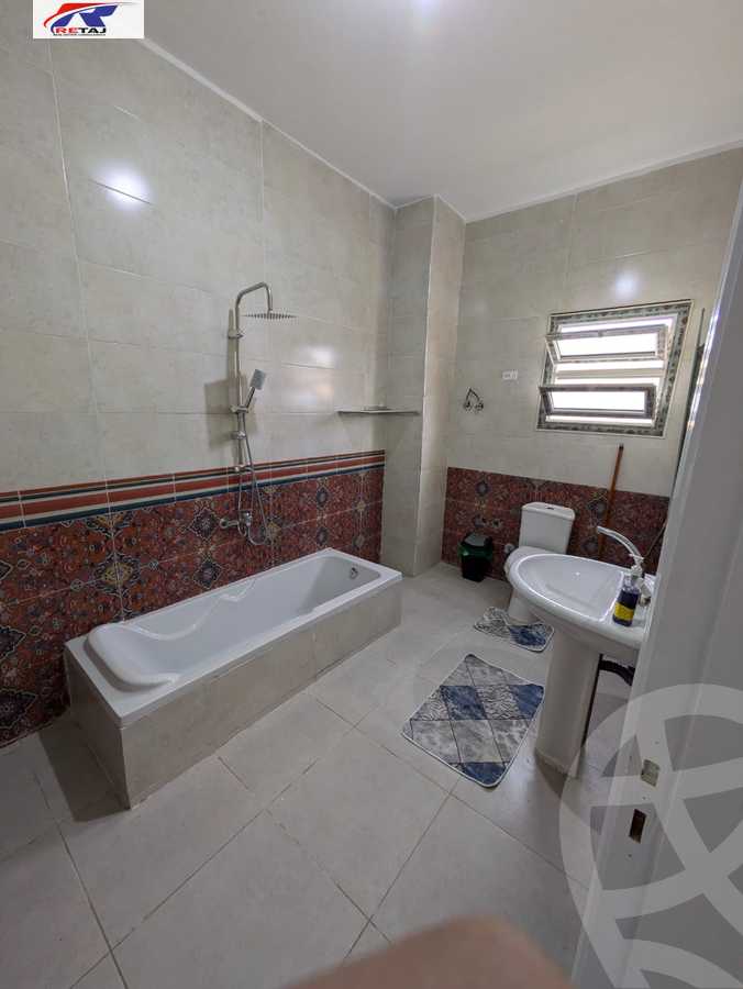 https://aqarmap.com.eg/en/listing/5879354-for-sale-cairo-el-shorouk-lhy-lthlth-shrq-neighbourhood-6-ahmed-farid-st