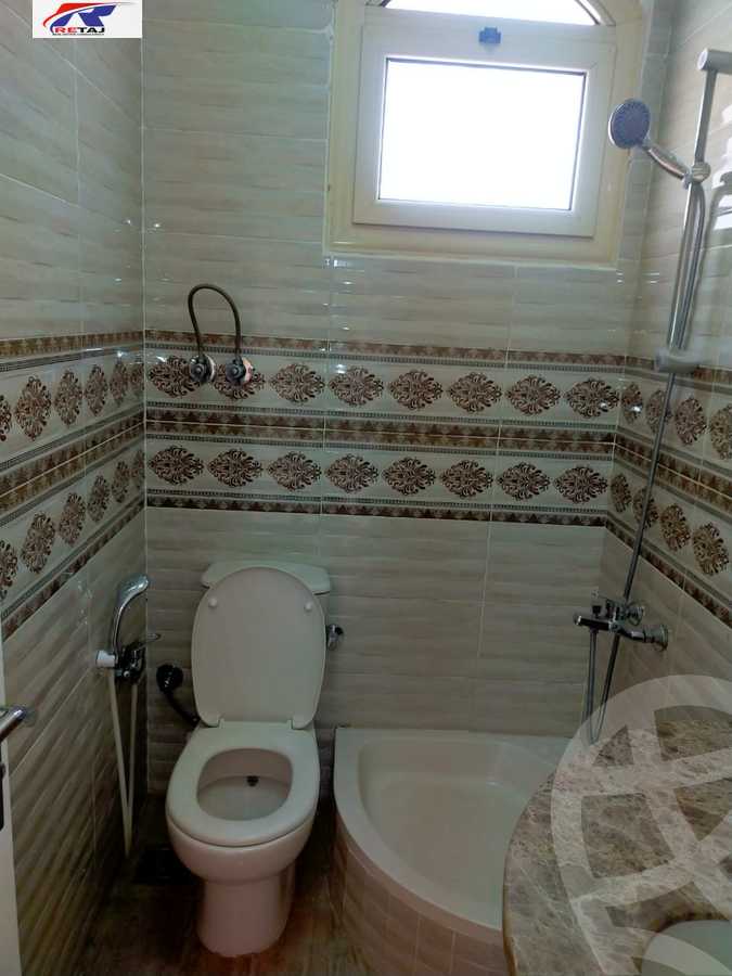 https://aqarmap.com.eg/ar/listing/5879868-for-rent-cairo-new-cairo-first-settlement-neighbourhood-9-el-shaheed-mohammed-makkawi-st
