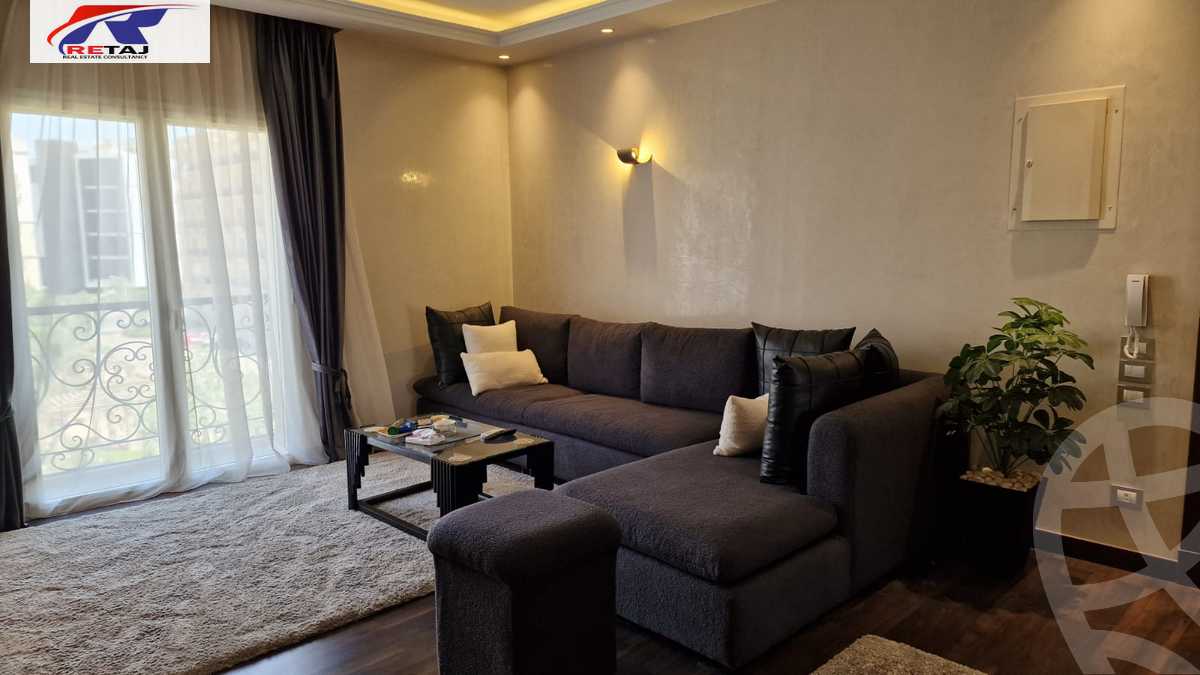 https://aqarmap.com.eg/ar/listing/5903232-for-rent-cairo-new-cairo-compounds-hyde-park