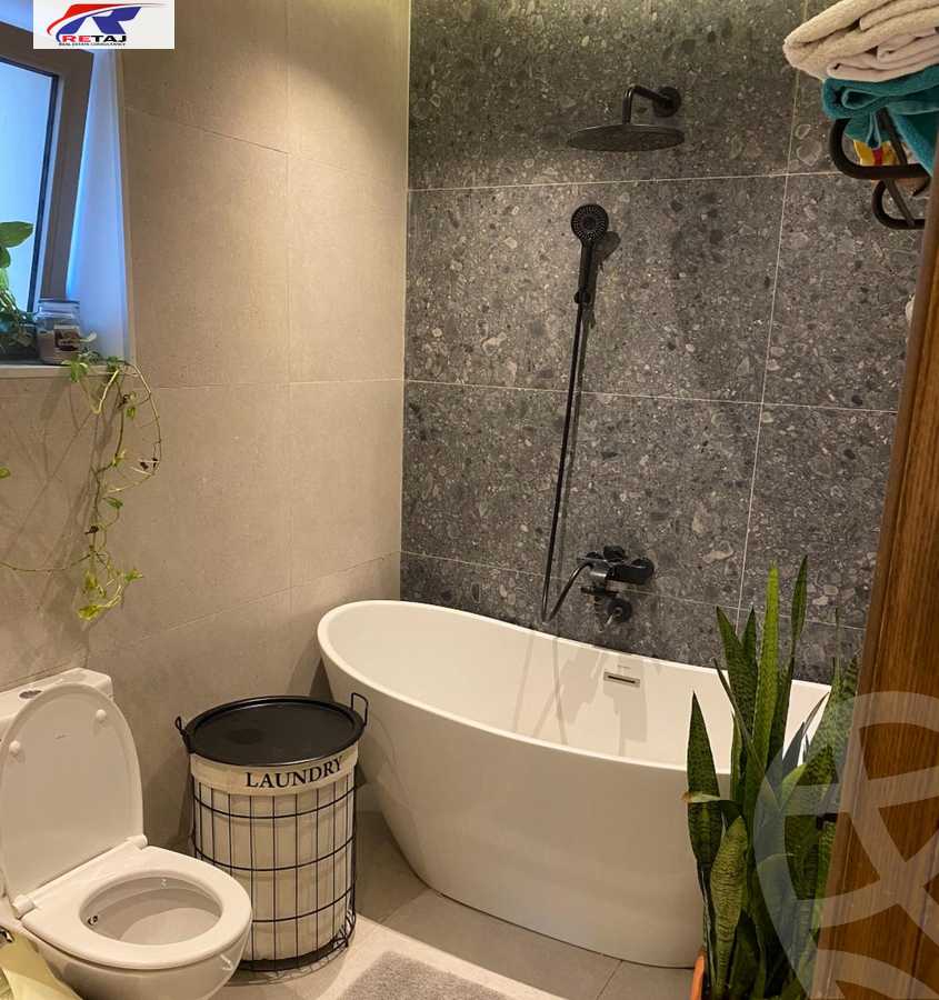 https://aqarmap.com.eg/en/listing/5908042-for-sale-cairo-new-cairo-compounds-moon-valley