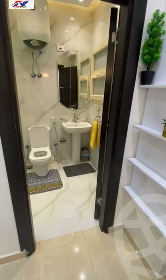 https://aqarmap.com.eg/en/listing/5954635-for-rent-cairo-new-cairo-compounds-el-mostashareen-compound