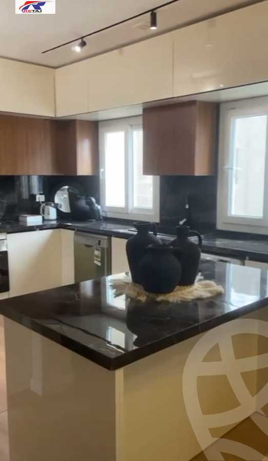 https://aqarmap.com.eg/ar/listing/5960646-for-sale-cairo-new-cairo-compounds-el-mostashareen-compound