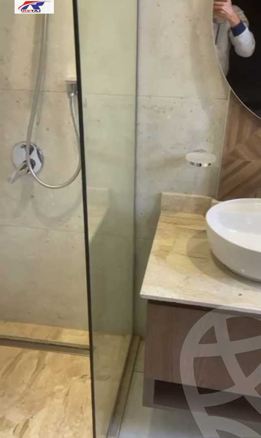 https://aqarmap.com.eg/ar/listing/5960646-for-sale-cairo-new-cairo-compounds-el-mostashareen-compound
