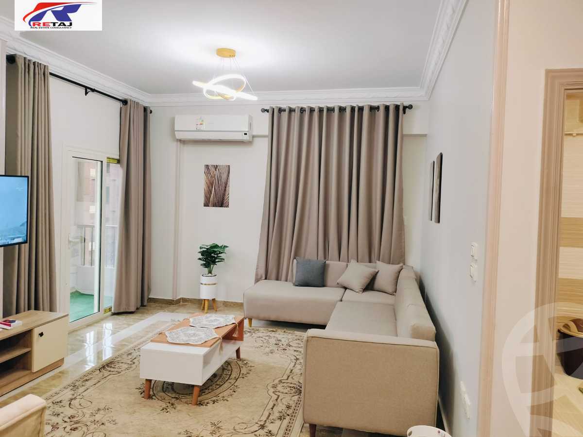 https://aqarmap.com.eg/en/listing/6043925-for-rent-cairo-new-cairo-compounds-el-mostashareen-compound
