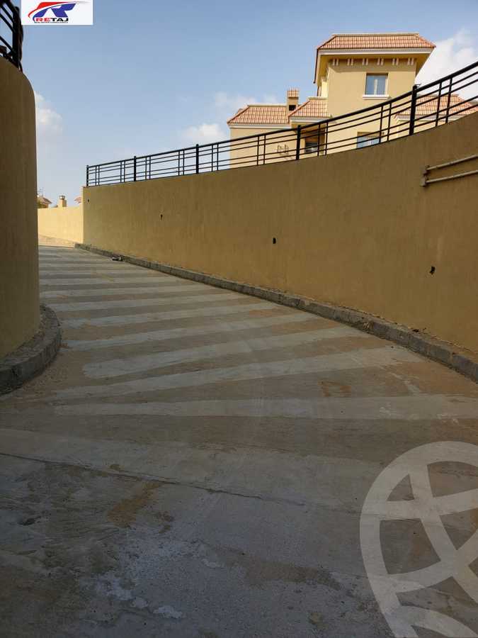 https://aqarmap.com.eg/en/listing/6065753-for-sale-cairo-el-shorouk-compounds-maadi-view