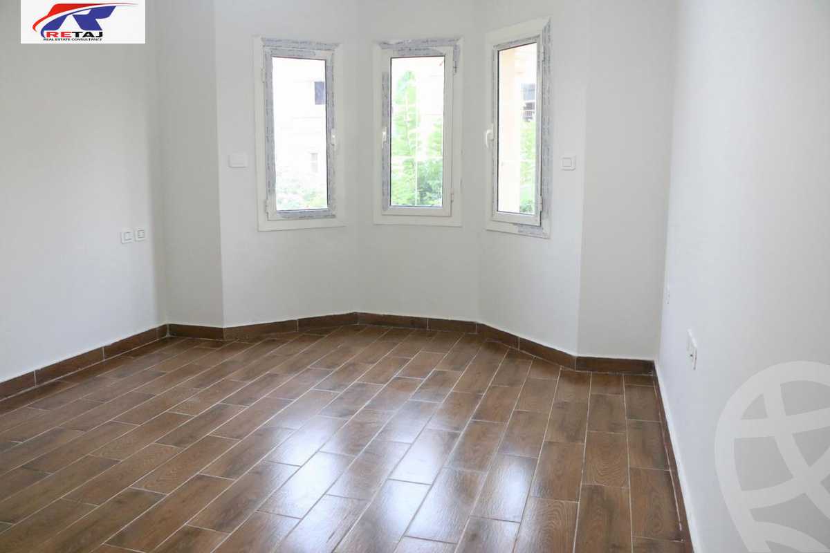 https://aqarmap.com.eg/en/listing/6092984-for-rent-cairo-new-cairo-compounds-mountain-view-hyde-park