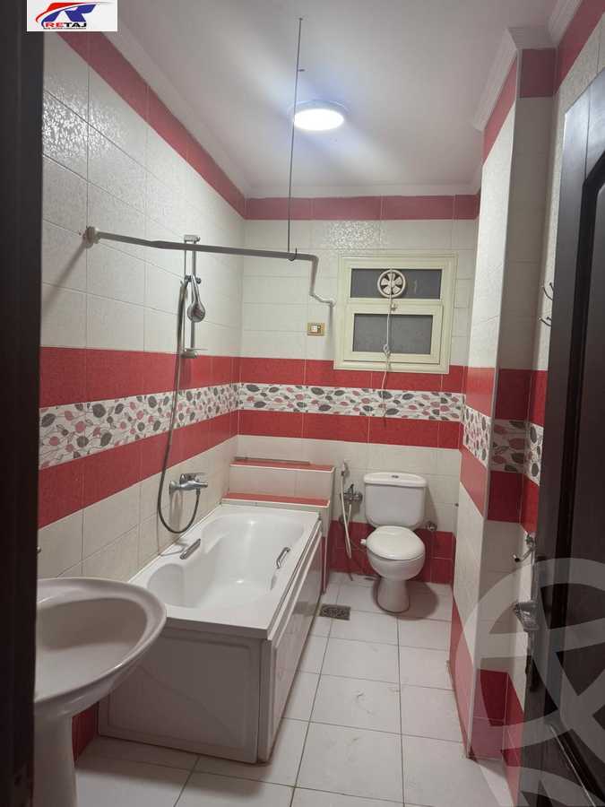 https://aqarmap.com.eg/en/listing/6129345-for-rent-cairo-new-cairo-compounds-hadayek-el-fedaa