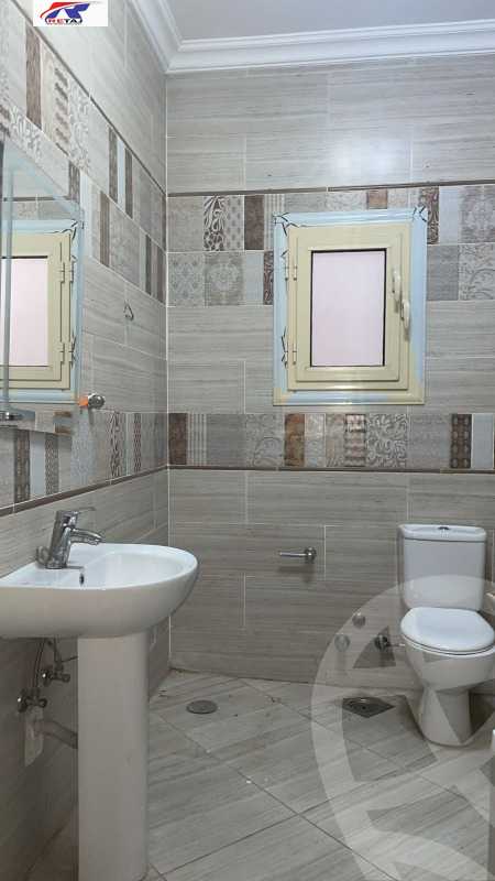 https://aqarmap.com.eg/ar/listing/6146398-for-rent-cairo-new-cairo-first-settlement-mhwr-mstfy-kml