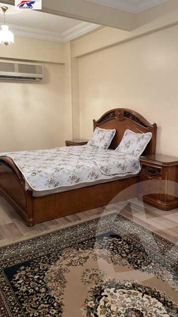 https://aqarmap.com.eg/ar/listing/6146398-for-rent-cairo-new-cairo-first-settlement-mhwr-mstfy-kml