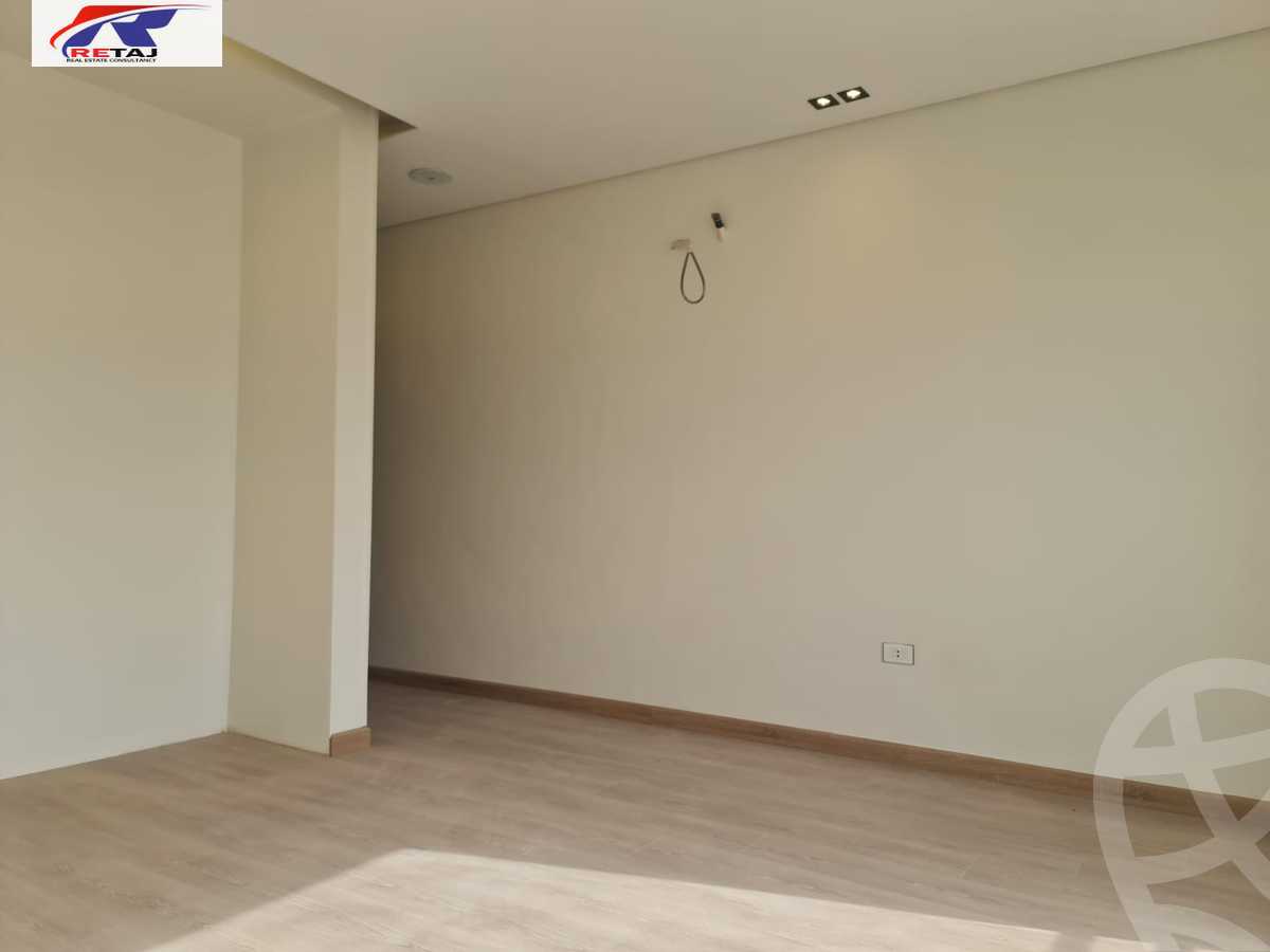 https://aqarmap.com.eg/ar/listing/6196790-for-rent-cairo-new-cairo-compounds-hyde-park-park-corner-hyde-park