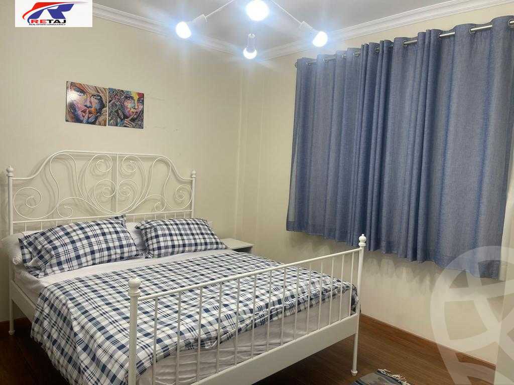 https://aqarmap.com.eg/ar/listing/6352882-for-rent-cairo-new-cairo-first-settlement-mhwr-mstfy-kml