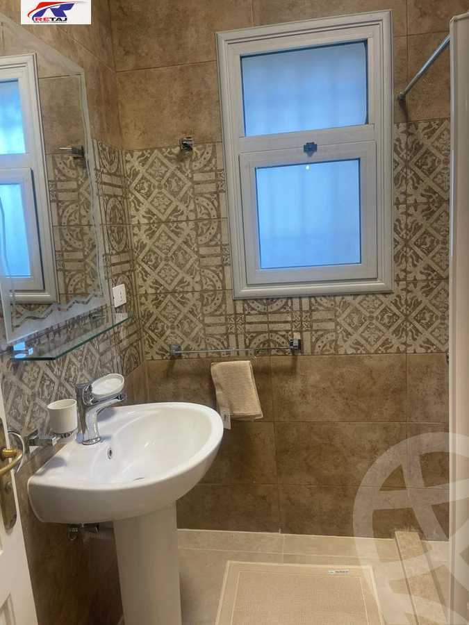 https://aqarmap.com.eg/ar/listing/6352882-for-rent-cairo-new-cairo-first-settlement-mhwr-mstfy-kml