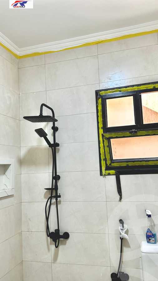 https://aqarmap.com.eg/ar/listing/6370105-for-sale-cairo-new-cairo-first-settlement-mhwr-mstfy-kml