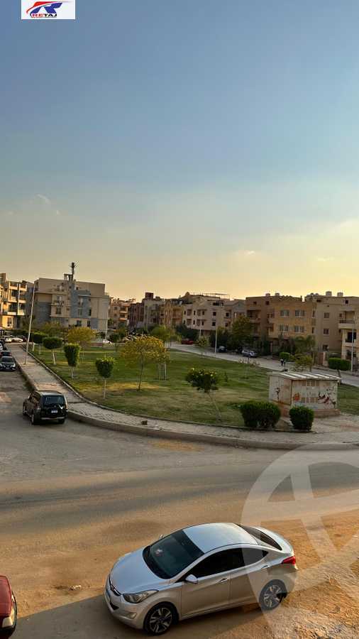 https://aqarmap.com.eg/ar/listing/6370105-for-sale-cairo-new-cairo-first-settlement-mhwr-mstfy-kml