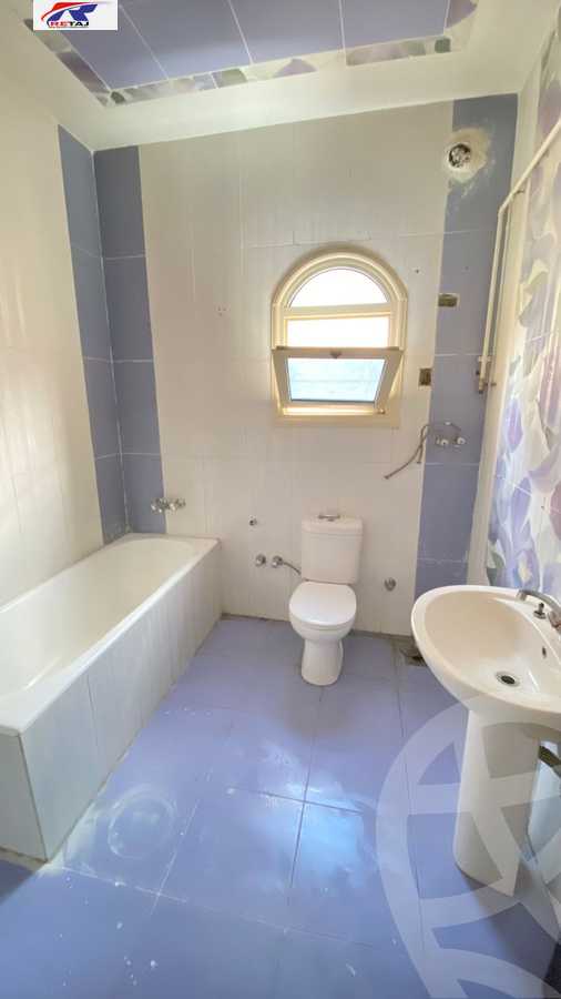 https://aqarmap.com.eg/ar/listing/6421185-for-rent-cairo-new-cairo-first-settlement-mhwr-mstfy-kml