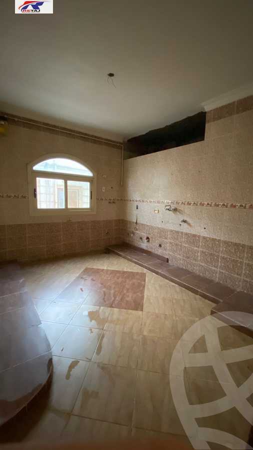 https://aqarmap.com.eg/ar/listing/6421185-for-rent-cairo-new-cairo-first-settlement-mhwr-mstfy-kml