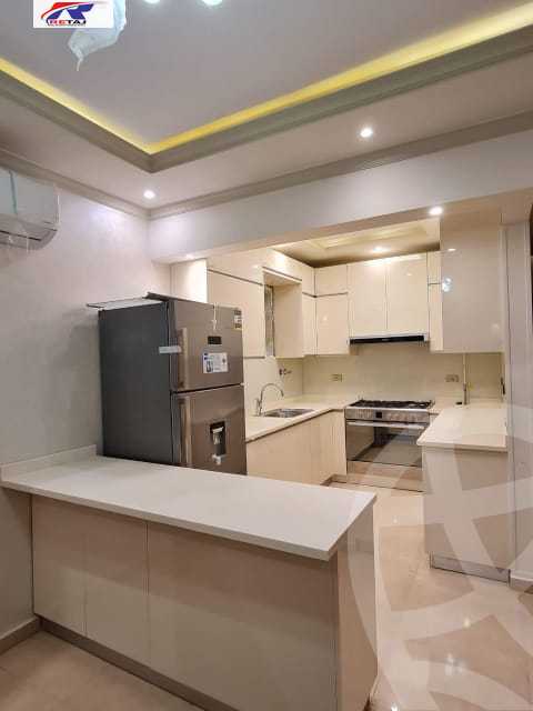https://aqarmap.com.eg/en/listing/6464916-for-sale-cairo-new-cairo-compounds-galleria-moon-valley
