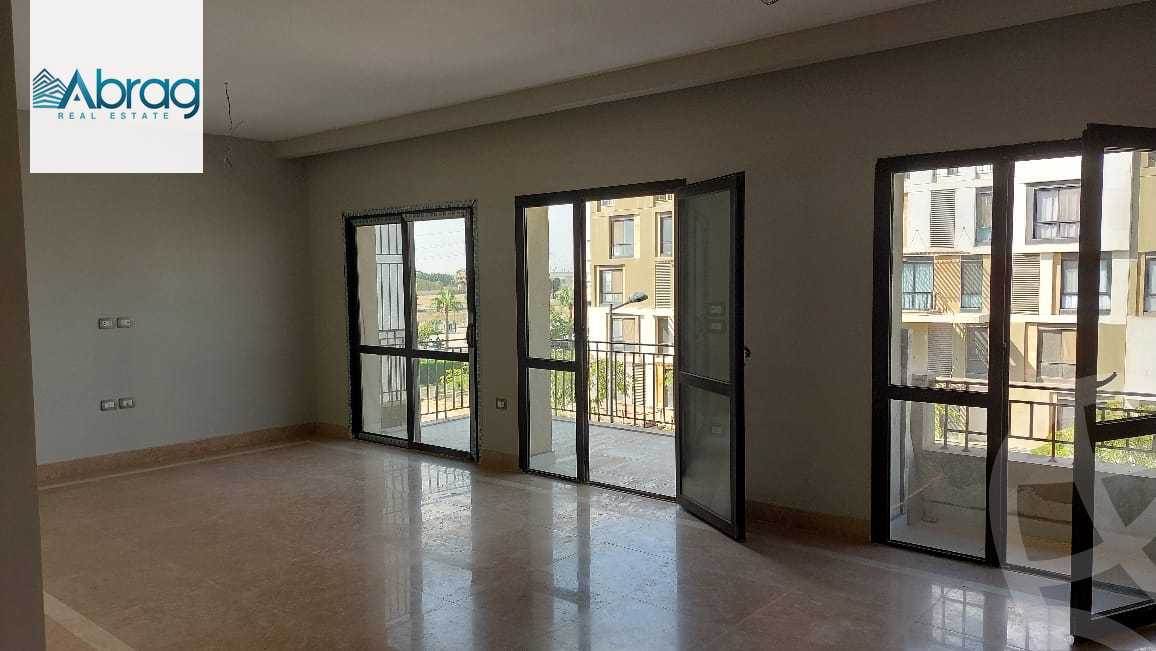 https://aqarmap.com.eg/ar/listing/3657842-for-sale-cairo-el-sheikh-zayed-city-compounds-kmbwnd-wyst-twn-swdyk
