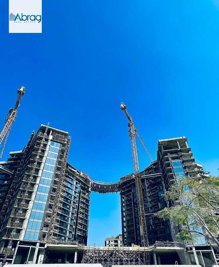 https://aqarmap.com.eg/ar/listing/4177048-for-sale-cairo-el-sheikh-zayed-city-compounds-brj-zyd-wr-llttwyr