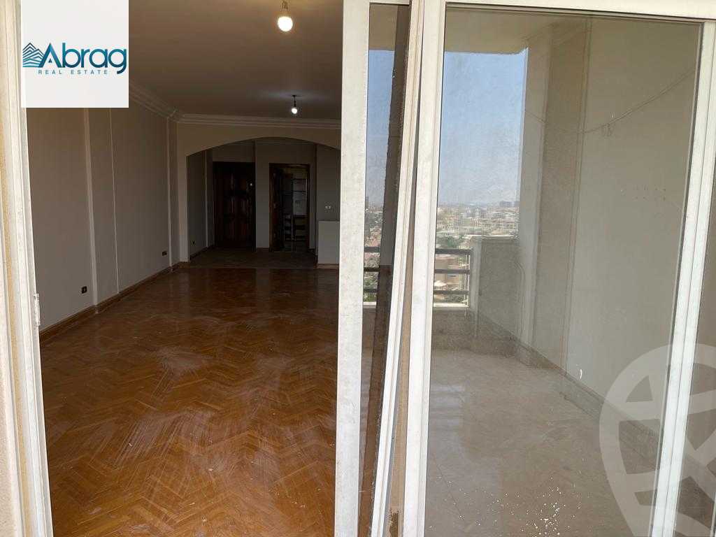 https://aqarmap.com.eg/en/listing/4206597-for-sale-cairo-el-sheikh-zayed-city-compounds-in-sheikh-zayed-zayed-2000