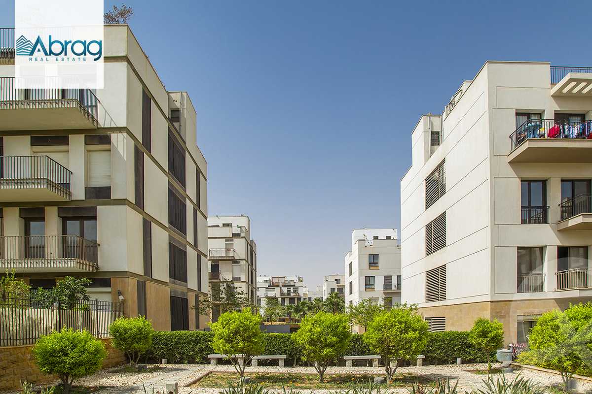 https://aqarmap.com.eg/ar/listing/5049950-for-sale-cairo-el-sheikh-zayed-city-compounds-the-courtyard