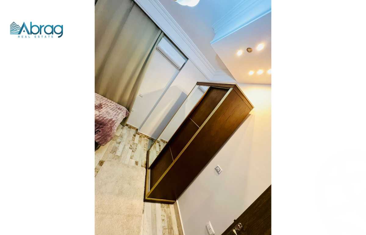 https://aqarmap.com.eg/en/listing/5245509-for-sale-cairo-el-sheikh-zayed-city-compounds-zayed-heights-compound