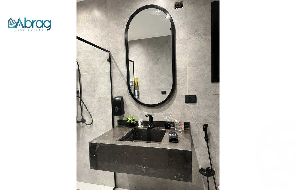 https://aqarmap.com.eg/en/listing/5357302-for-sale-cairo-el-sheikh-zayed-city-compounds-hadayek-el-mohandiseen