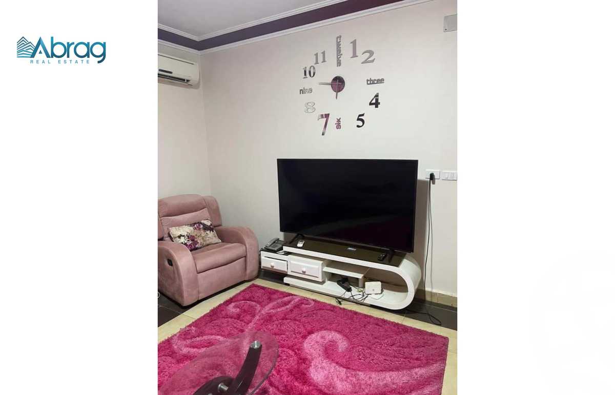 https://aqarmap.com.eg/en/listing/5465892-for-rent-cairo-el-sheikh-zayed-city-compounds-el-yasmeen-compound