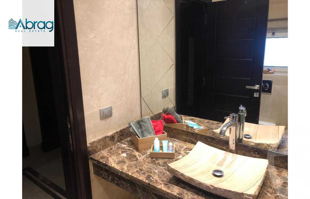 https://aqarmap.com.eg/en/listing/5665415-for-sale-cairo-el-sheikh-zayed-city-compounds-meadows-park