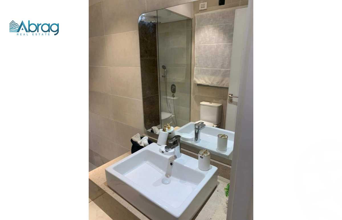 https://aqarmap.com.eg/ar/listing/5674684-for-sale-cairo-el-sheikh-zayed-city-compounds-kmbwnd-fyldj-wyst-dr-llttwyr