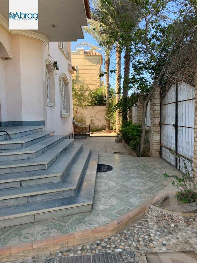 https://aqarmap.com.eg/en/listing/5863170-for-sale-cairo-el-sheikh-zayed-city-compounds-el-yasmeen-compound