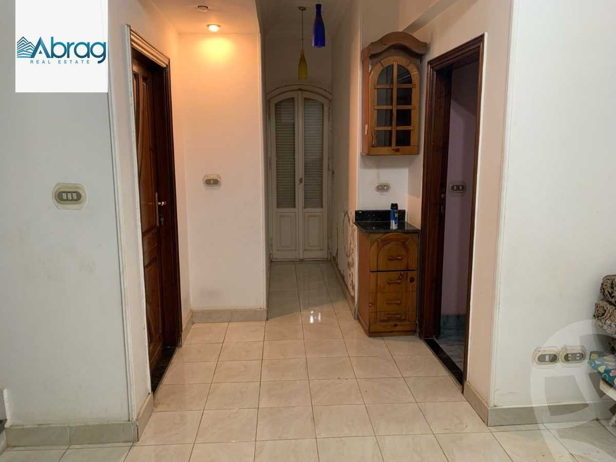 https://aqarmap.com.eg/en/listing/5863170-for-sale-cairo-el-sheikh-zayed-city-compounds-el-yasmeen-compound