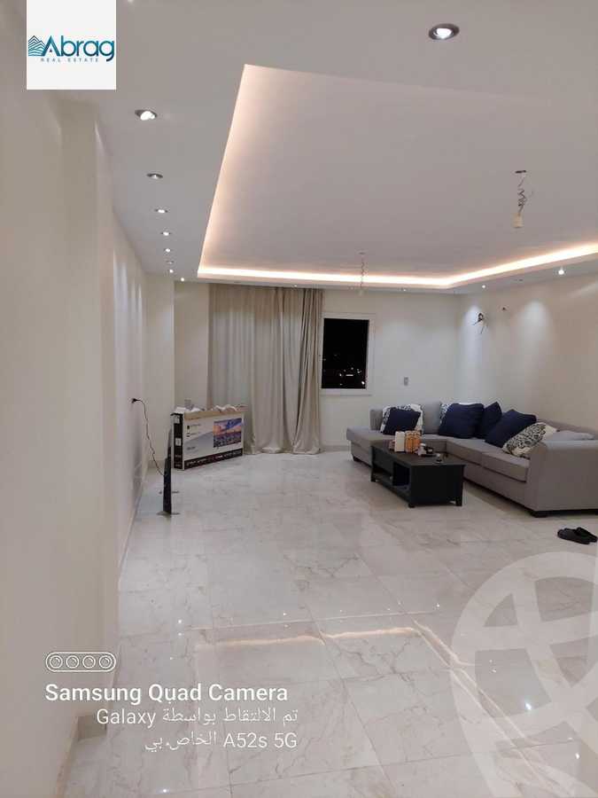 https://aqarmap.com.eg/en/listing/5867118-for-sale-cairo-el-sheikh-zayed-city-compounds-zayed-regency