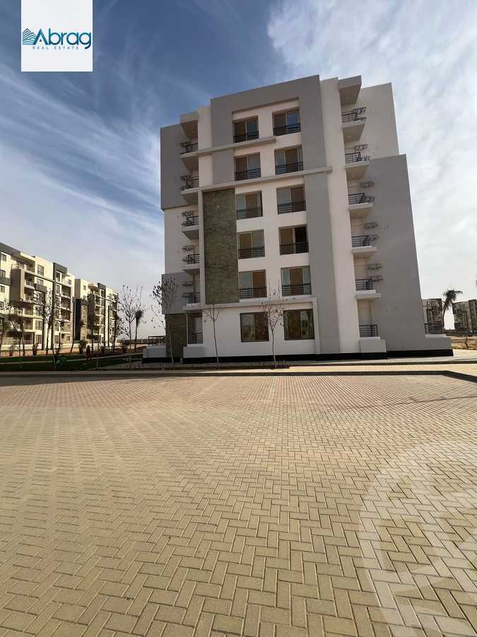 https://aqarmap.com.eg/en/listing/5877454-for-sale-cairo-el-sheikh-zayed-city-lshykh-zyd-ljdyd-west-view-residence-hdp