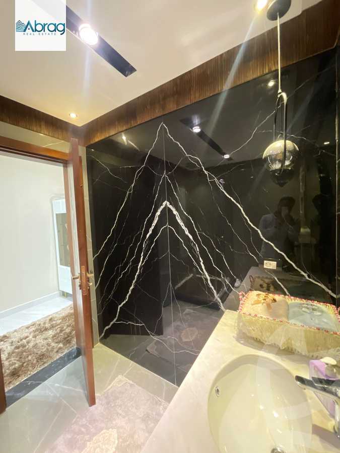https://aqarmap.com.eg/en/listing/6190337-for-sale-cairo-6th-of-october-compounds-october-plaza
