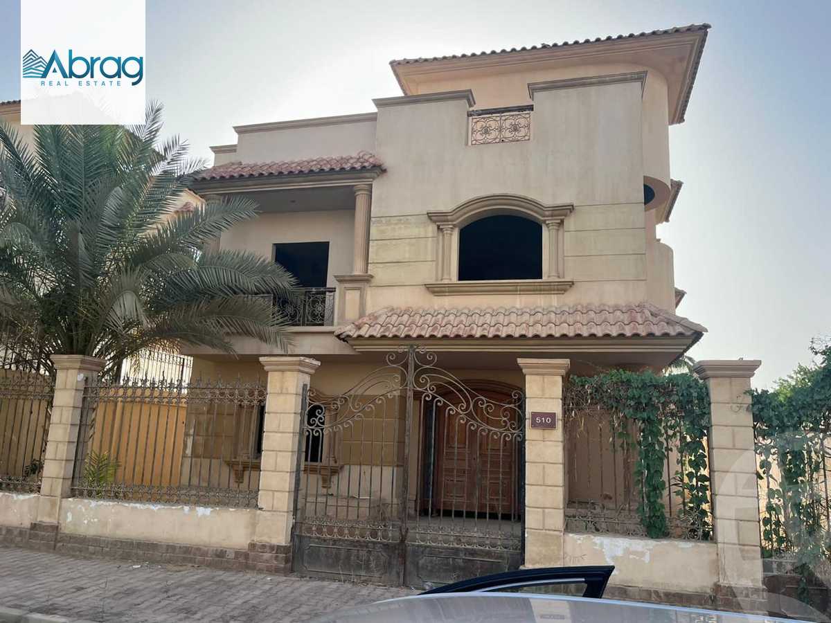 https://aqarmap.com.eg/en/listing/6228090-for-sale-cairo-el-sheikh-zayed-city-compounds-royal-city