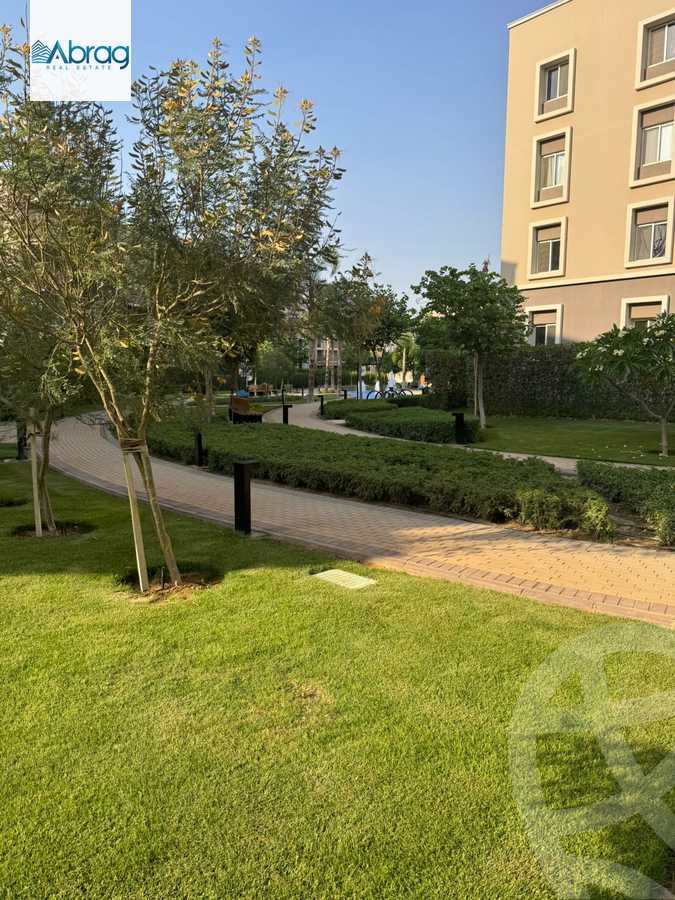 https://aqarmap.com.eg/en/listing/6378411-for-sale-cairo-6th-of-october-compounds-october-plaza